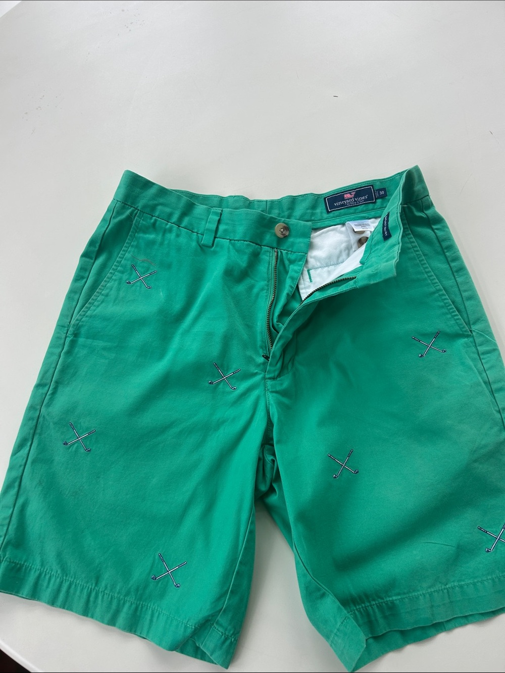 Vineyard Vines Green with Embroidered Golf Clubs Chino Breaker Shorts Sz 30